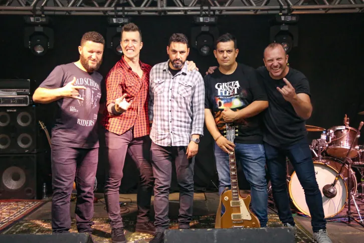 A banda 'Armação Ilimitada' traz muito rock para o Mercenários GastroBar neste sábado.