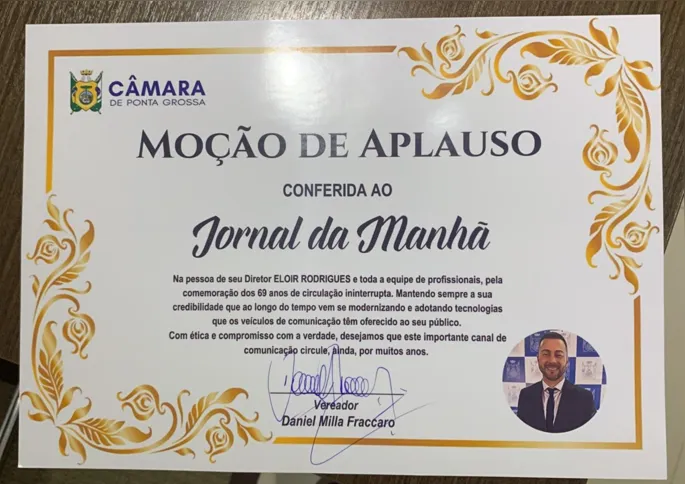 Moção de Aplauso entregue ao Jornal da Manhã