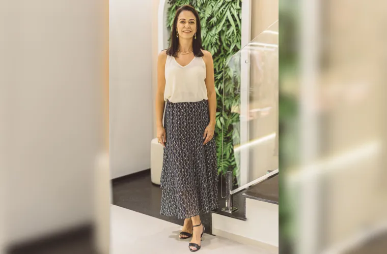 A conceituada advogada Fernanda Rodrigues Vargas será amplamente celebrada no próximo domingo (4), quando completa mais um ano de vida. Com uma carreira sólida e admirável, Fernanda tem sido uma referência em sua profissão, sempre pautando sua atuação pela ética e competência. Da coluna RC, nossos votos de felicidade infinita e muitos momentos especiais.