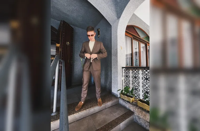 O advogado Guilherme Queiroz celebra seu aniversário na próxima quinta-feira (6), ocasião em que será homenageado por familiares, amigos e colegas que acompanham sua admirável trajetória. Da Coluna RC, desejamos muitas felicidades, saúde, realizações e um futuro cada vez mais promissor.