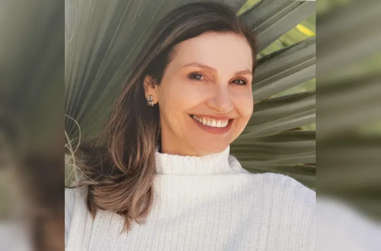 Ícone de elegância, discrição e presença marcante na sociedade princesina, Ana Maria Schaffka Teixeira celebrará mais um ano de vida no próximo domingo (26). Admirada pelo refinamento, simpatia e pela forma acolhedora com que conquista todos ao seu redor, Ana Maria escreve uma trajetória pautada pela classe e pelo bom gosto. Da Coluna RC, desejamos um novo ciclo iluminado, repleto de saúde, serenidade, alegrias e inúmeras realizações.