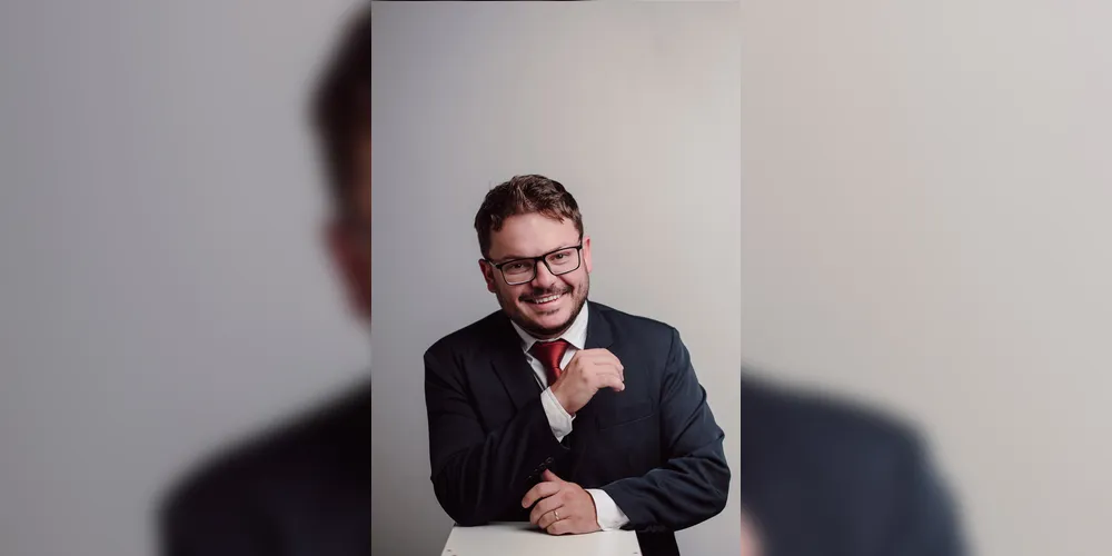 O próximo domingo (19) será especial para o talentoso empresário e fotógrafo Matheus Javorski, que celebra mais um ano de vida. Referência na arte de eternizar emoções através das lentes da Javorski Produções, Matheus imprime sensibilidade e técnica em cada clique. Da Coluna RC, nosso carinho e votos de um novo ciclo pleno em felicidade, saúde e sucesso.