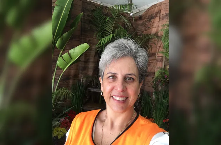 A prestigiada advogada Viviane Weingärtner foi amplamente cumprimentada pela celebração de seu aniversário no último domingo (11). Reconhecida por sua atuação ética, dedicação e excelência no universo jurídico, Viviane construiu uma trajetória pautada pelo profissionalismo e pela admiração de colegas e clientes. Da Coluna RC, os votos de um novo ciclo repleto de realizações, saúde e momentos felizes.