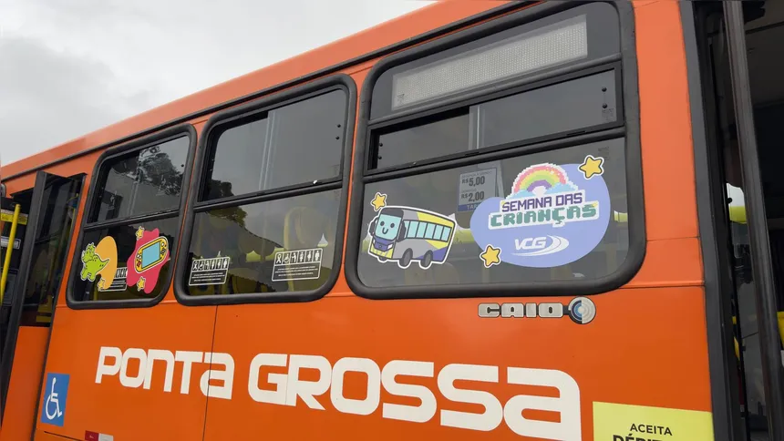 Imagem ilustrativa da imagem VCG comemora Dia das Crianças com ônibus estilizado