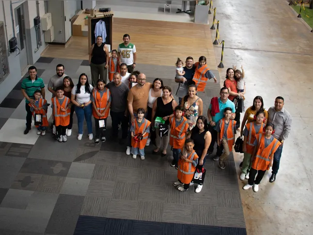 Imagem ilustrativa da imagem Belgotex promove ação especial de segurança com filhos de colaboradores