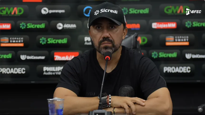 Treinador Luizinho Lopes em coletiva de imprensa pós-jogo contra o Londrina, que terminou em 0 a 0