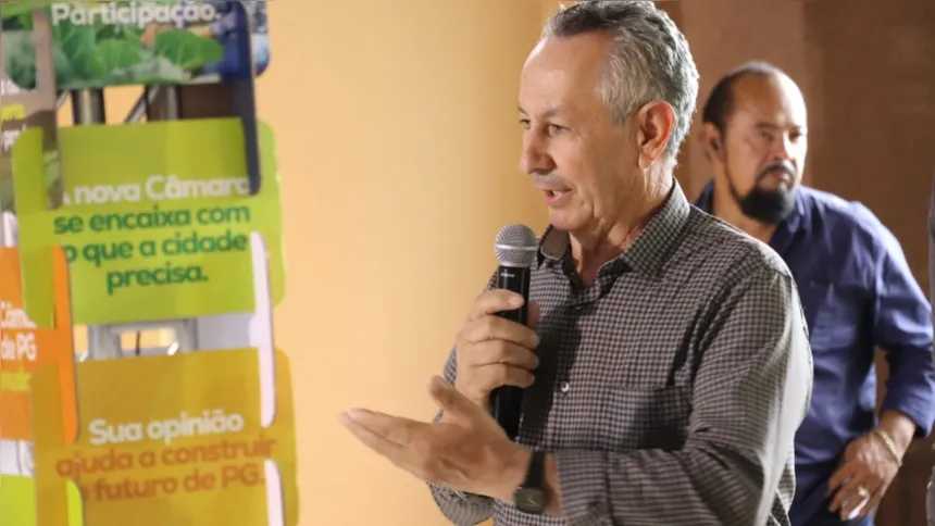 Imagem ilustrativa da imagem 'Câmara na Roça' recebe demandas de estradas, transporte e saúde