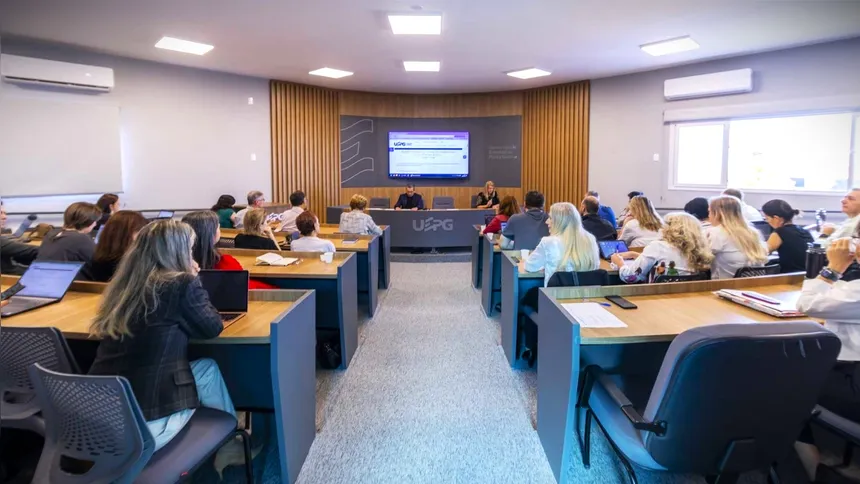 Reunião do 'Conselho Universitário' aconteceu nesta quinta-feira (23)