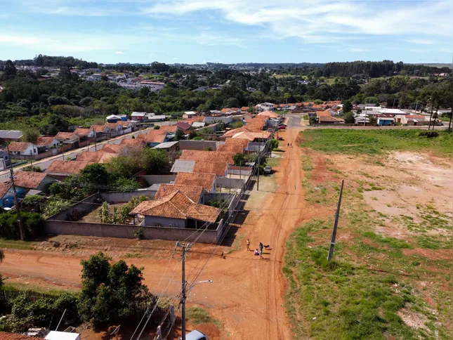 O Município de Ponta Grossa ainda deve captar recursos para mais 25 km de asfalto em território urbano para completar o projeto de 100% de pavimentação.