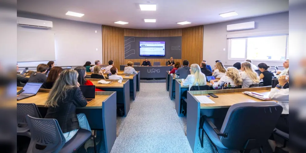 Reunião do 'Conselho Universitário' aconteceu nesta quinta-feira (23)