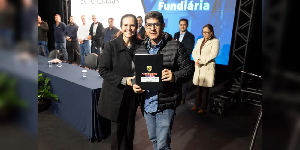 A prefeita Rita Araújo acompanhou a entrega dos documentos