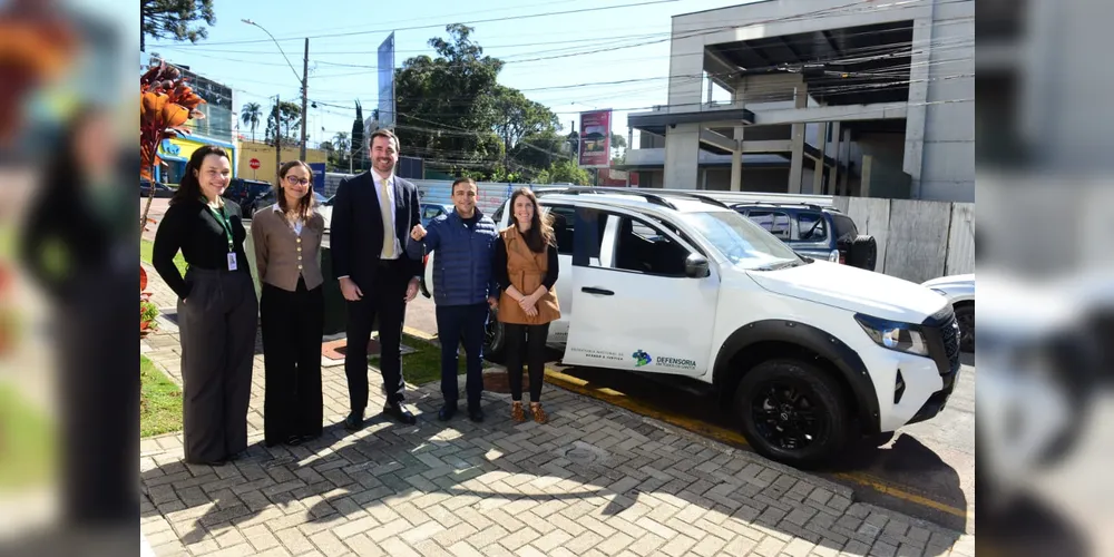 Parlamentar também entregou uma caminhonete 4x4 para o órgão; recursos ampliarão os atendimentos à população paranaense