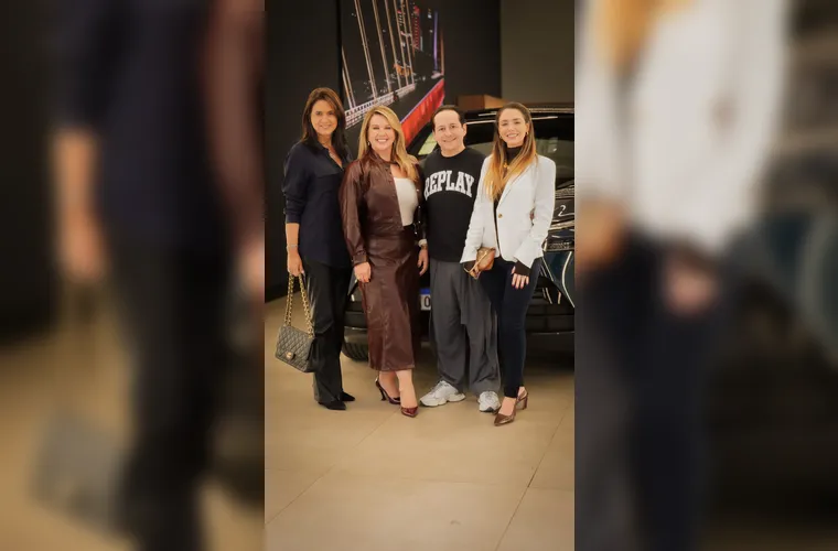 Em uma ação especial promovida em parceria com a CCV GWM Ponta Grossa, este colunista convidou três mulheres com personalidades e estilos distintos para vivenciarem uma experiência exclusiva de test drive com alguns dos mais modernos modelos da marca.
Leontina Stadler encantou-se pelo design imponente e sofisticado do Haval H9, enquanto Leila Grik destacou a elegância e o conforto do WEY 07. Já Vanessa Diavan surpreendeu-se com a robustez, tecnologia e presença marcante do Tank 300