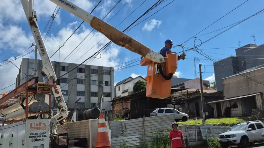 As iniciativas, realizadas em parceria com as operadoras de telecomunicação e com as prefeituras