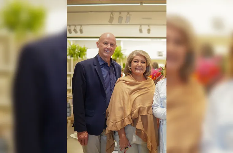 A querida empresária Lia Rossi Signori comemora, na próxima segunda-feira (3), mais um ano de vida. Na imagem, aparece ao lado do marido, Orlando Signori, celebrando uma trajetória construída com dedicação, trabalho e importantes realizações pessoais e profissionais. Da Coluna RC, desejamos um novo ciclo repleto de saúde, alegrias, sucesso e momentos inesquecíveis ao lado daqueles que ama.