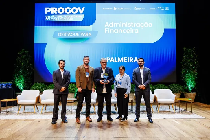 Palmeira recebeu o prêmio de destaque em Administração Financeira