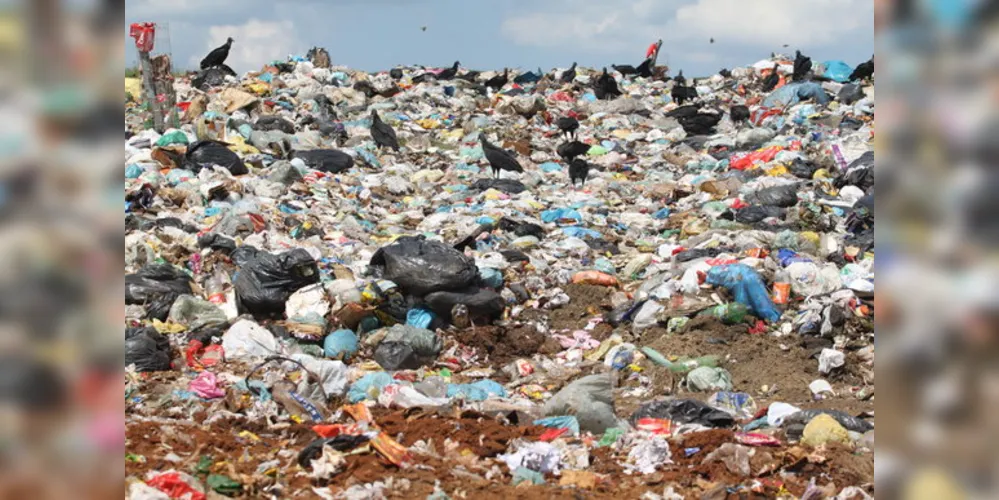 Ponta Grossa produz 390 toneladas de lixo por dia