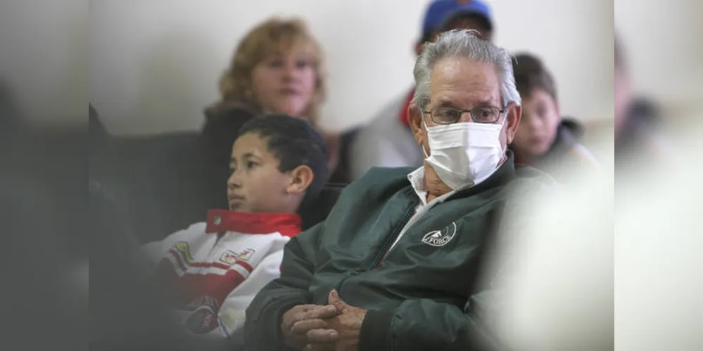 Ponta-grossenses reforçam ações de prevenção contra a gripe