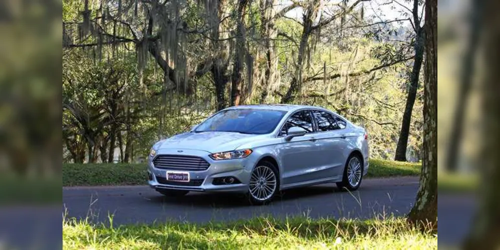 Imagem ilustrativa da imagem Ford Fusion Titanium 2.0 AWD é referência em luxo e segurança