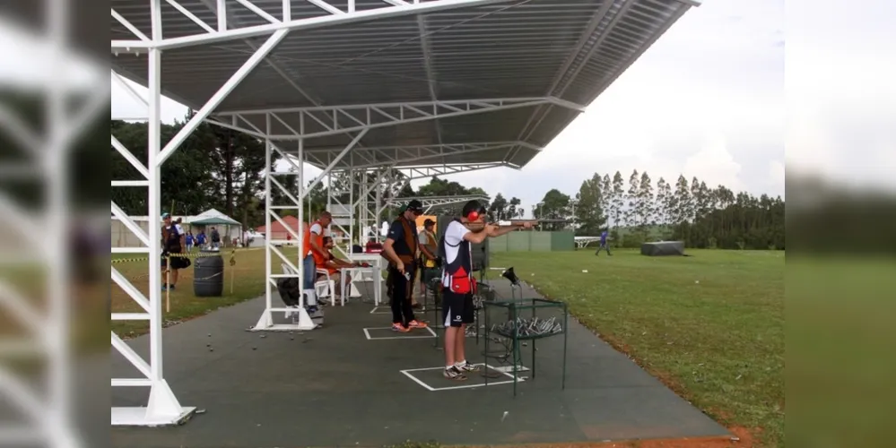 Mais de 600 competidores participam da competição em Ponta Grossa