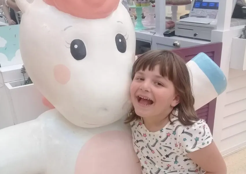 Foto 5: Amanda Ribas completou 6 anos na última quinta-feira. Neste domingo, ela recebe amiguinhos e familiares para comemorar o aniversário. Nossos parabéns à graciosa Amanda!