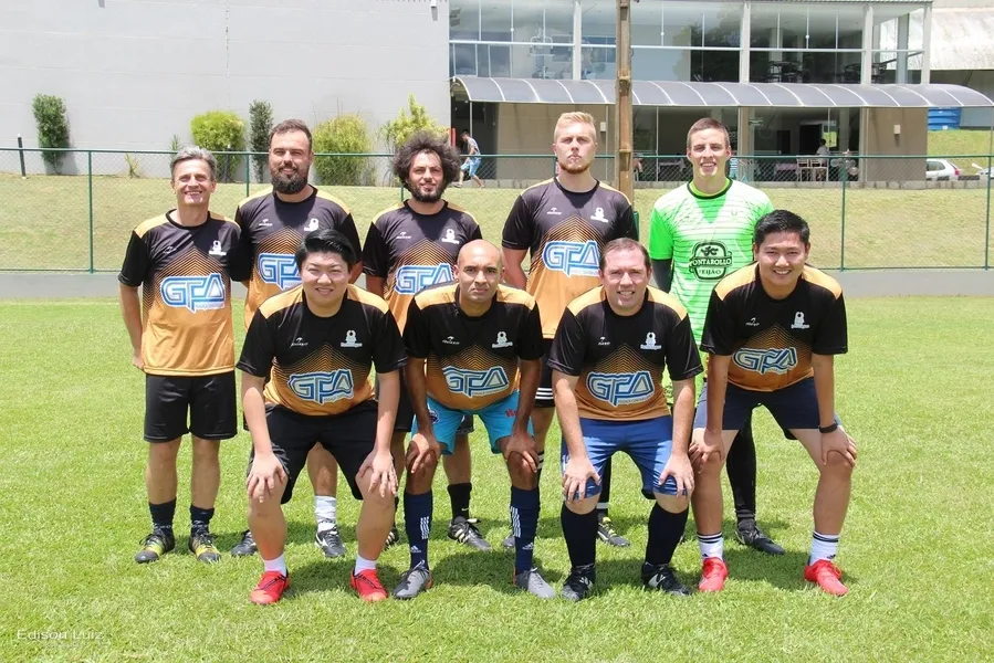 Festival de pelada- futebol suiço e Carnaval