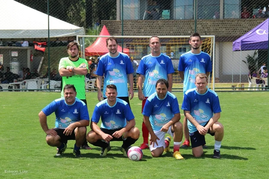 Festival de pelada- futebol suiço e Carnaval