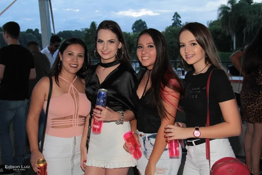 Sunset e agenda Ponta Lagoa