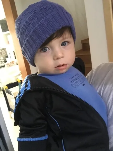 Leopoldo Sato Suarez, com 10 meses, enfeitando nossa página. É filho de Karine e Leopoldo Suarez Filho. 