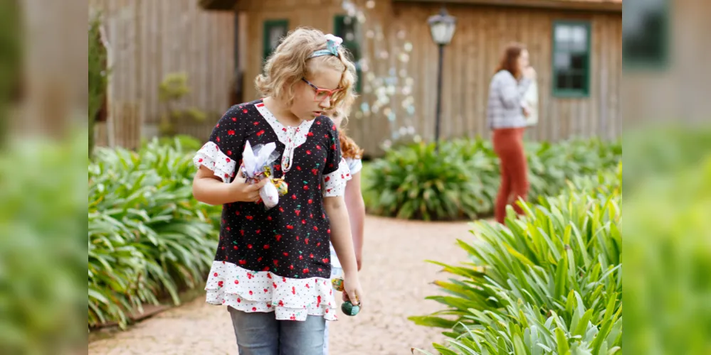 ‘Zoek de eieren!’ (Procure os Ovos) é uma tradição que os imigrantes holandeses e alemães trouxeram para a Colônia Carambehy