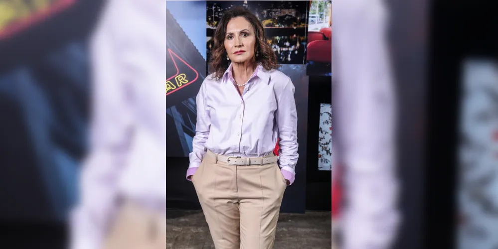 Em ‘A Dona do Pedaço’, substituta de ‘O Sétimo Guardião’, Rosamaria Murtinho (foto) viverá Linda, mãe de Beatriz (Natália do Vale), alguém que morre de medo de que a filha se separe de Otávio (José de Abreu).