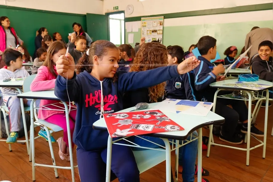 Ao final, eles divertiram-se empinando pipas no Parque Linear Reinhard Maack