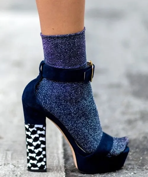 Look invernal resgata estilo noventista