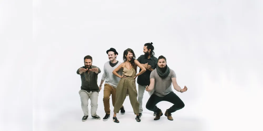 Em Ponta Grossa, o grupo realiza show no dia 7 de junho no Cine Teatro Ópera, a entrada é franca.