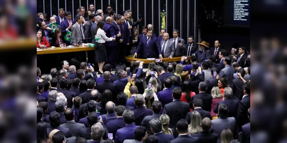 Texto foi aprovado com 379 votos a favor. Deputados agora votarão destaques apresentados pelas bancadas
