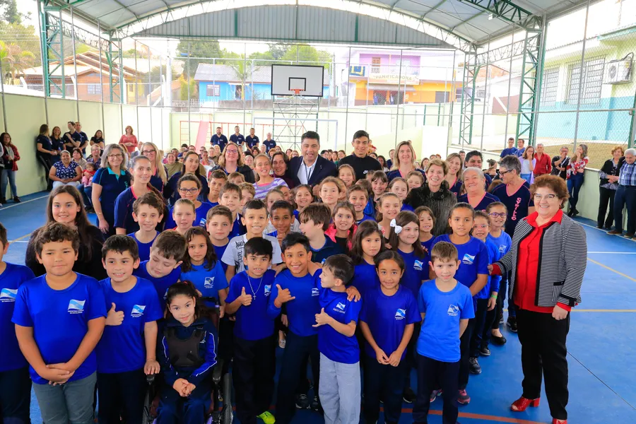  Foram investidos mais de R$ 2 milhões em infraestrutura, criando espaços para melhor receber as crianças em tempo integral