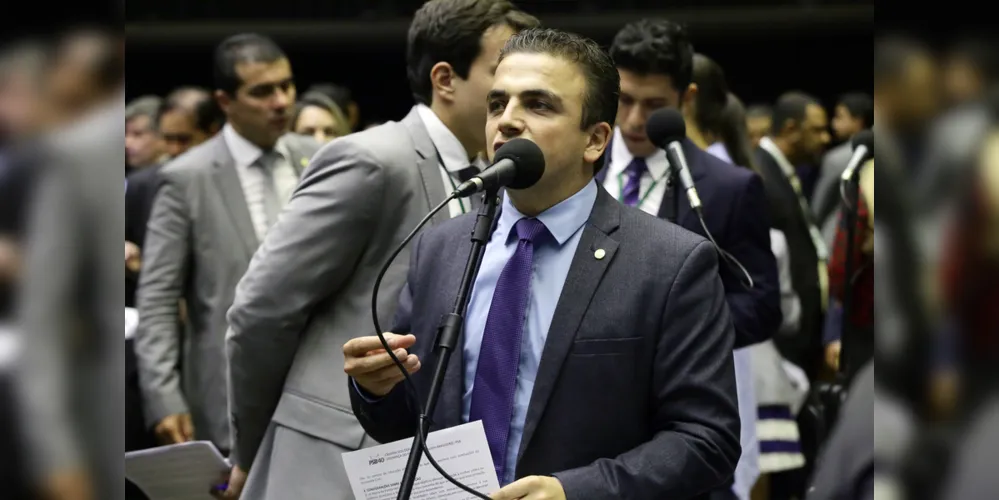 Parlamentar criticou o aumento da tarifa de ônibus em Ponta Grossa e disse que o reajuste penaliza trabalhadores e empresário