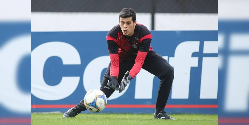 Em grande fase, goleiro Rodrigo Viana é um dos destaques do Fantasma contra o Botafogo-SP
