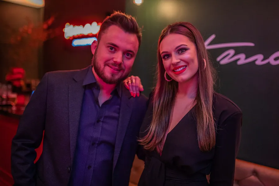 BDAY - O empresário Sergio Pereira será muito cumprimentado pela passagem de seu aniversário nesta quinta-feira (24). Serginho como é conhecido vem no comando do Temae Japanese Food, que tem se destacado entre as opções da noite princesina. No registro, Sergio e sua noiva Emanueli Pieta. Da coluna RC os votos de alegrias e sucesso.