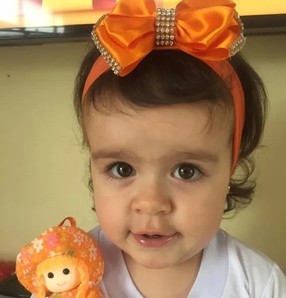 A pequena Laura Oliveira Morais completa 2 anos e 4 meses neste domingo (27). Seus pais, Rubia Alexandra Oliveira Morais e Carlos Morais Neto lhe desejam toda a alegria e felicidade

