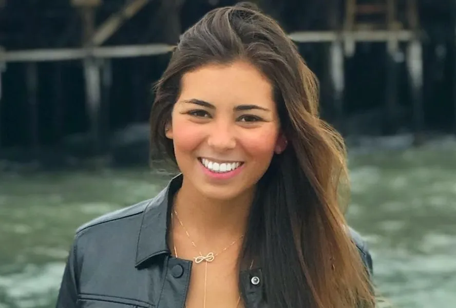 BDAY. Gabriela Araujo reserva a segunda-feira (28), para brindar a chegada de seu aniversário. Gabriela é uma das jovens mais destacadas de sua geração, sempre esbanjando beleza e simpatia por onde passa. Da coluna RC os votos de realizações e alegrias.