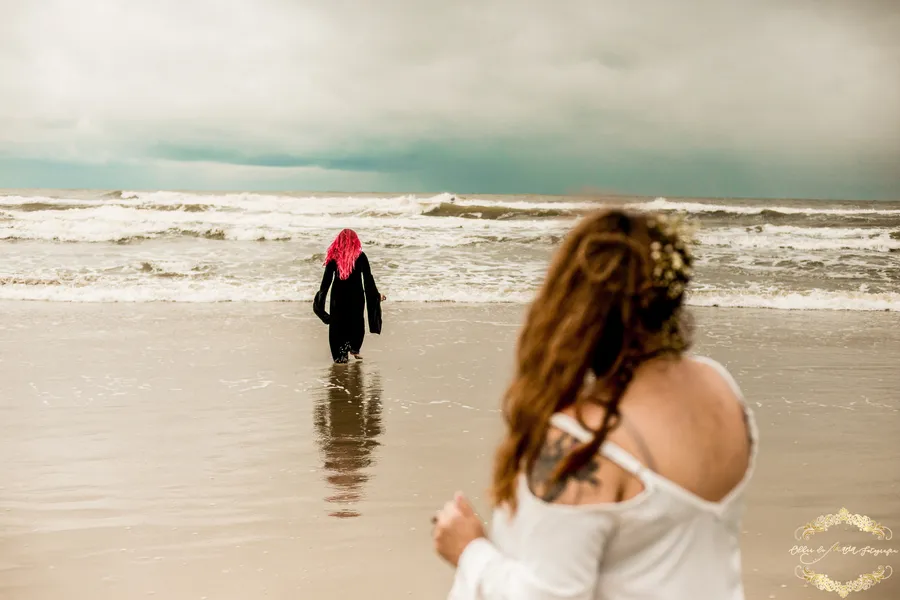 Projeto ‘Bruxa 2019’ de PG faz ensaio fotográfico na Ilha do Mel