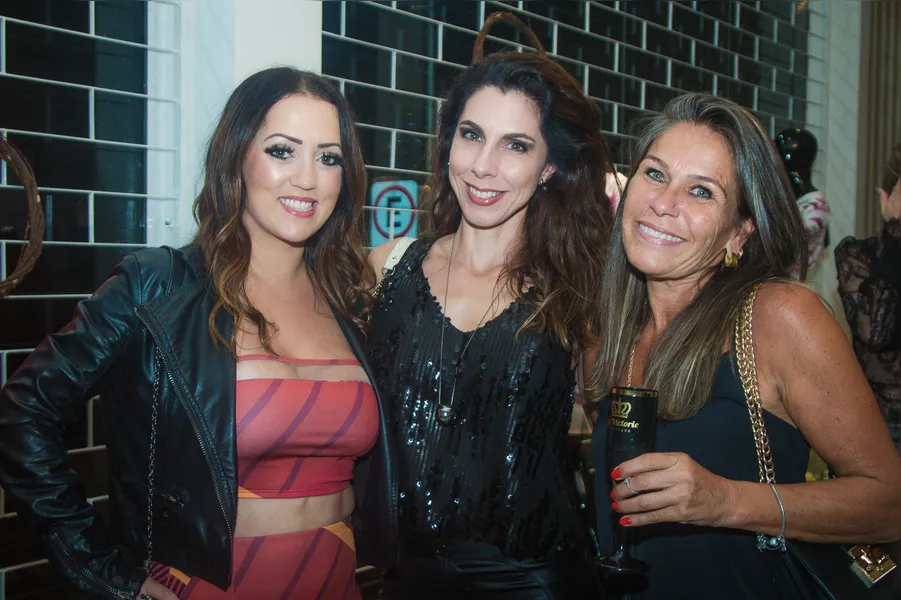 Isabela Farhat, Luciane Ricetti Fávero e Andrea Eberhard