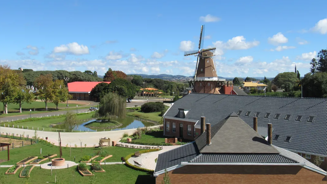 Na região dos Campos Gerais, lugares que serviram de moradia e trabalho para imigrantes holandeses são pontos de turismo histórico