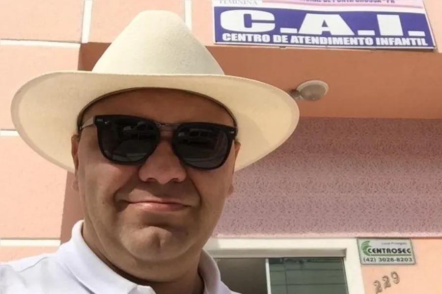 BDAY - O empresário Mauro Teixeira, será muito cumprimentado no próximo domingo (5) pela passagem de seu aniversário. Mauro sempre circula pelas mais badaladas festas da região e do Estado. Da coluna RC os votos de felicidades.