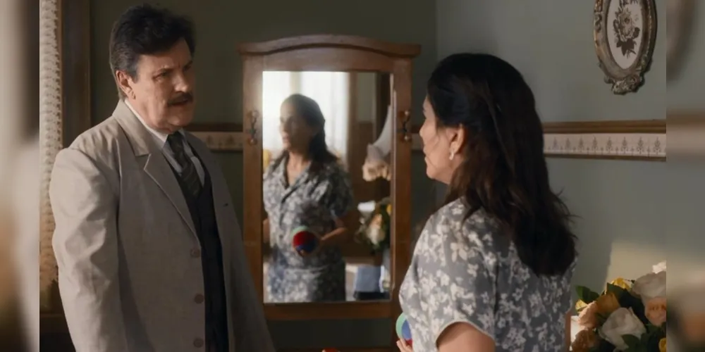 Éramos Seis: Júlio sente-se mal, e Lola se preocupa