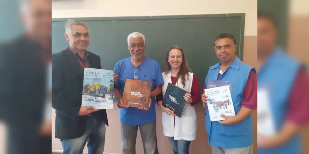 Anuários produzidos pelo portal aRede e JM farão parte do acervo da biblioteca da escola