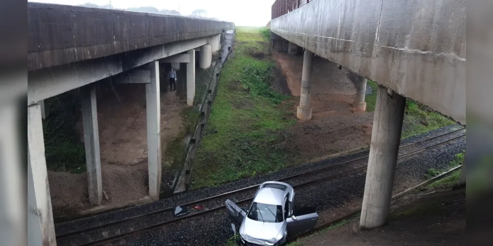 Colisão aconteceu no KM 472 e mobilizou equipes da Polícia Rodoviária Federal (PRF)