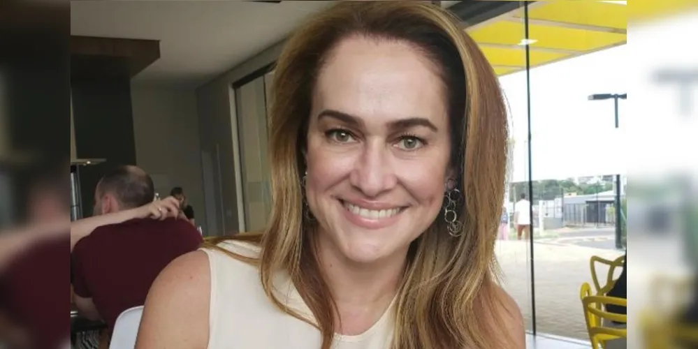 A Diretora de Marketing do Shopping Palladium, Maura Muller, recebe nesta terça-feira, 14, os votos de felicidade por mais um aniversário. Maura sempre dinâmica e inovadora é uma das mais admiradas profissionais de Marketing da cidade, realizando um contínuo trabalho de fomento ao varejo no shopping mais badalado dos Campos Gerais. Da coluna RC o desejo de continuas alegrias e realizações.