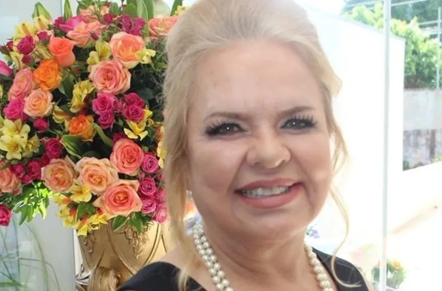 NOVO CICLO - Solange Brunoski de Araujo brinda a chegada da nova idade nesta quinta-feira (16). Esposa, mãe e avó dedicada, Solange celebra a data na intimidade familiar, cercada pelo amor e afeto daqueles que dedica a sua vida. Da coluna RC os votos de felicidades infinitas. 
